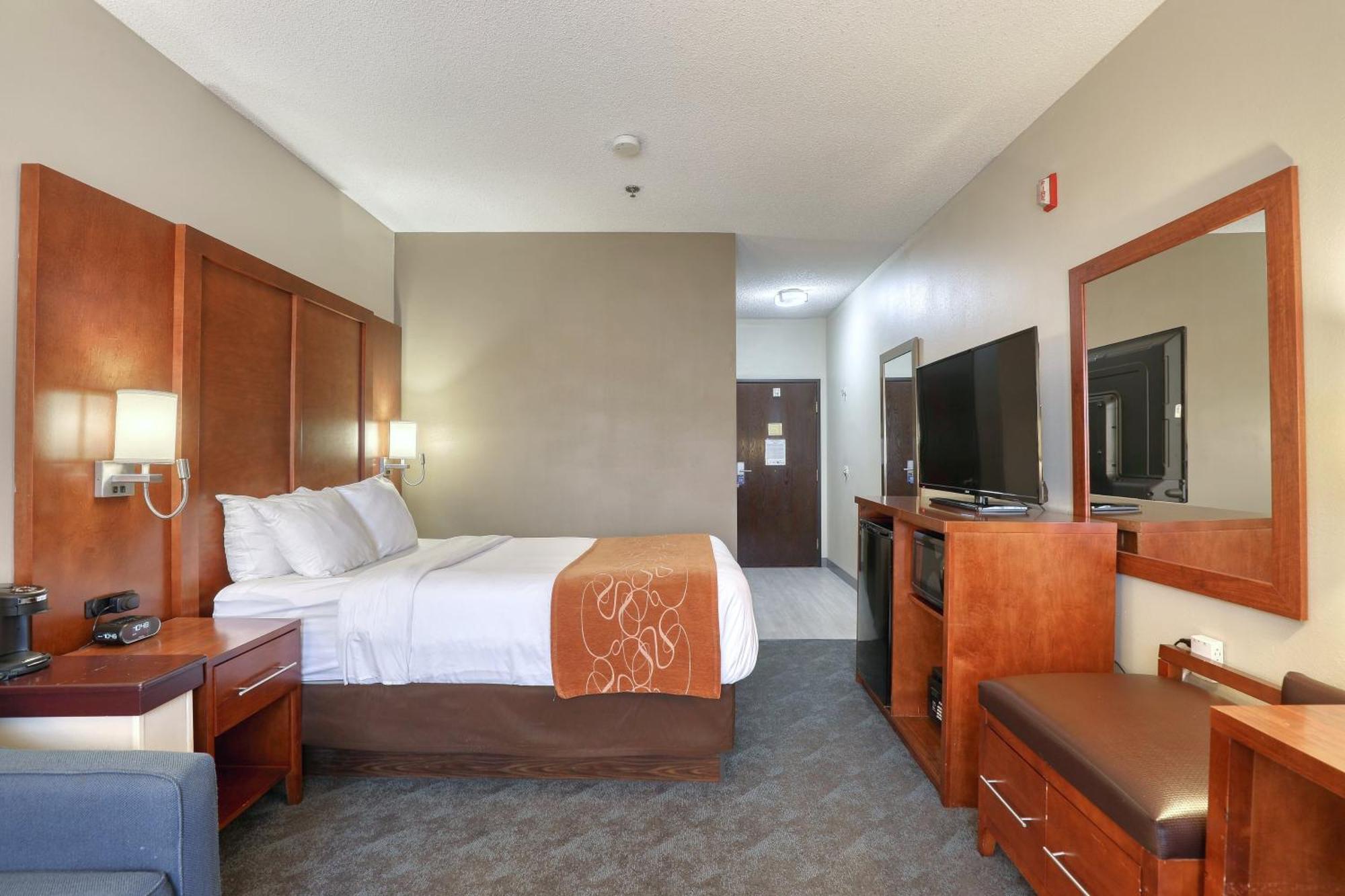 Comfort Airport 3* Appleton